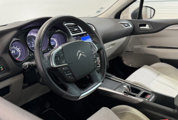 Citroën C4 1.6 e-HDi110 BVA Exclusive + Attelage / Première main
