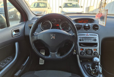 Peugeot 308 1.6 HDi 8V FAP Blue Lion 92 CV * DISTRIBUTION + EMBRAYGE FAIT * BT * CARNET COMPLET