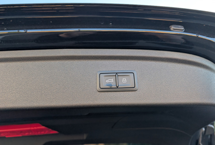 Audi A3 SPORTBACK 40 TDI 200 ch S line quattro S tronic 7 / Toit Ouvrant / Garantie 2027