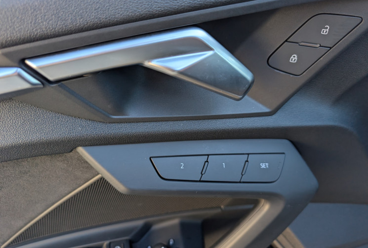 Audi A3 SPORTBACK 40 TDI 200 ch S line quattro S tronic 7 / Toit Ouvrant / Garantie 2027