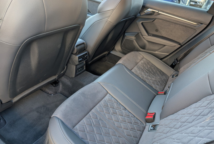 Audi A3 SPORTBACK 40 TDI 200 ch S line quattro S tronic 7 / Toit Ouvrant / Garantie 2027