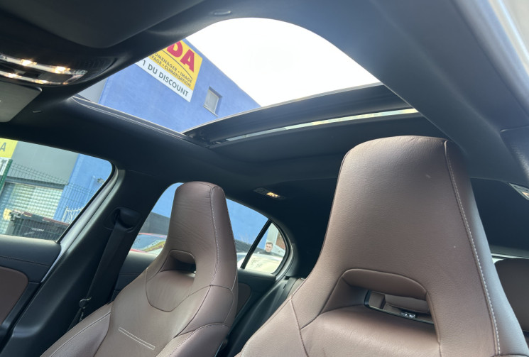 Mercedes Classe A IV 160 109 Ch AMG LINE * PACK PREMIUM PLUS * TOIT OUVRANT 