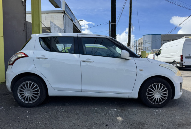 Suzuki Swift IV AZG Pack 5 portes 1.2 VVT 16V 94 cv Boîte auto