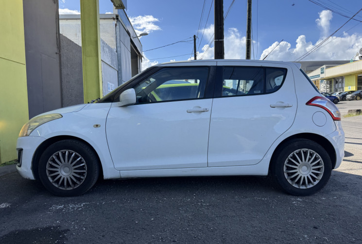 Suzuki Swift IV AZG Pack 5 portes 1.2 VVT 16V 94 cv Boîte auto
