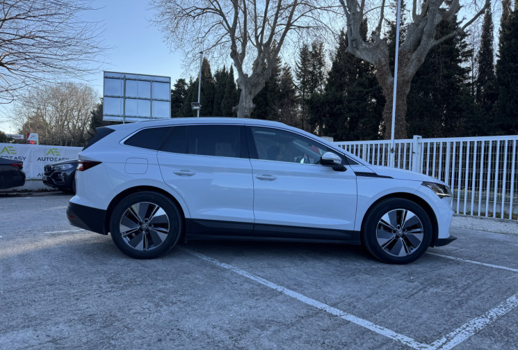 Skoda Enyaq  Enyaq IV 82 KWH - Toit ouvrant - keyless- sièges chauffants