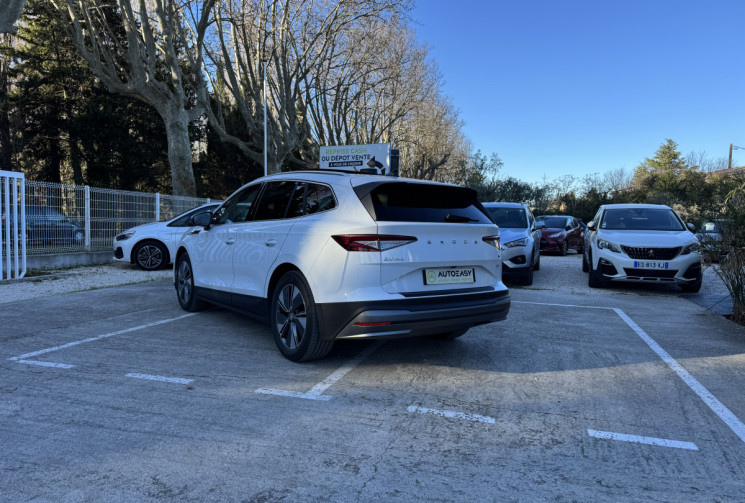Skoda Enyaq  Enyaq IV 82 KWH - Toit ouvrant - keyless- sièges chauffants