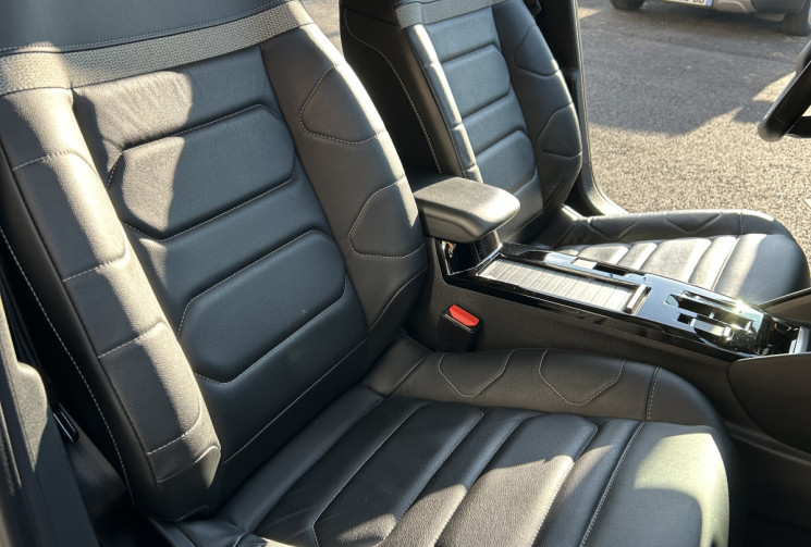 Citroën C4 Shine pack 1.5 BlueHDI 130 cv EAT8