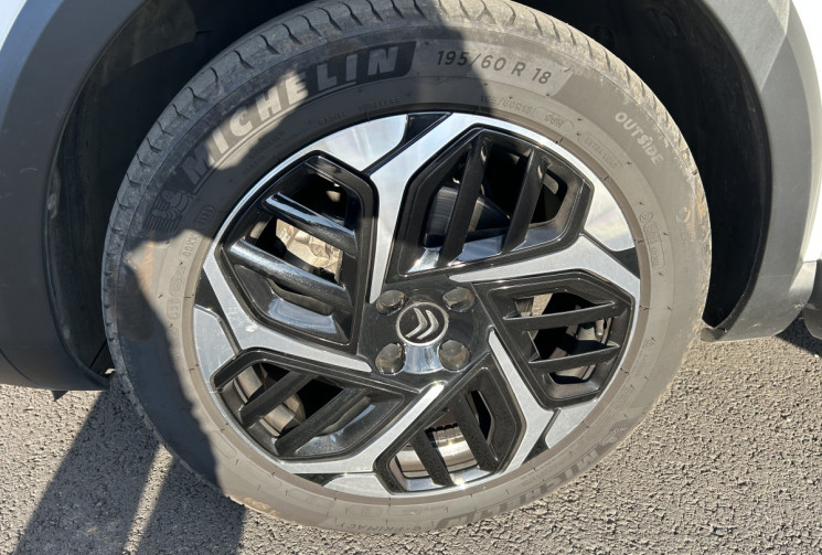 Citroën C4 Shine pack 1.5 BlueHDI 130 cv EAT8