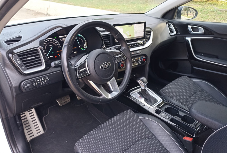 Kia XCeed 1.6 GDi 105ch + Plug-In 60.5ch DESIGN DCT6 - Toit ouvrant - ACC - Suivi KIA 