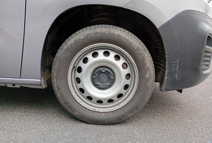 Citroën Berlingo  Van Taille M 650kg BlueHDi 130 EAT8 *Attelage *Protec intérieure bois *Distrib OK