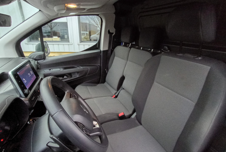 Citroën Berlingo  Van Taille M 650kg BlueHDi 130 EAT8 *Attelage *Protec intérieure bois *Distrib OK