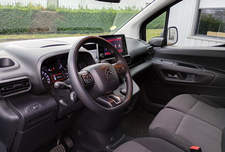 Citroën Berlingo  Van Taille M 650kg BlueHDi 130 EAT8 *Attelage *Protec intérieure bois *Distrib OK