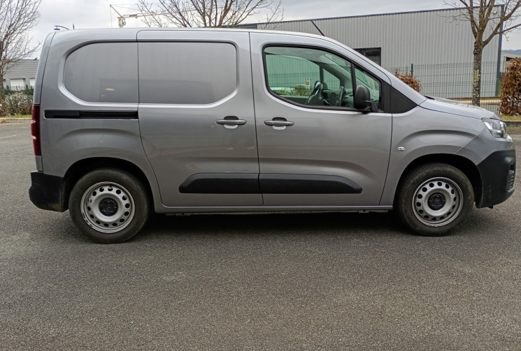 Citroën Berlingo  Van Taille M 650kg BlueHDi 130 EAT8 *Attelage *Protec intérieure bois *Distrib OK