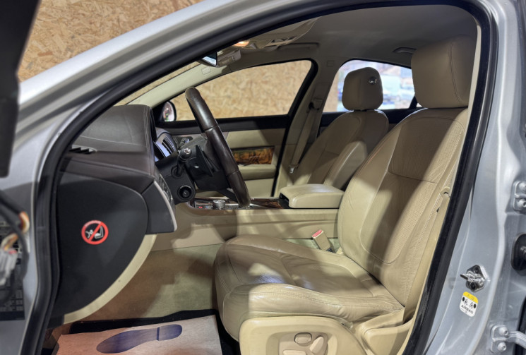 Jaguar XF 3.0 DS V6 24V 275 cv Boîte auto