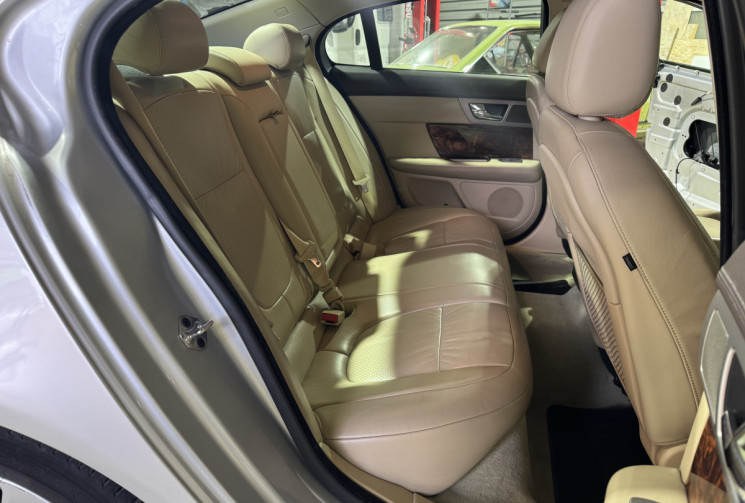 Jaguar XF 3.0 DS V6 24V 275 cv Boîte auto