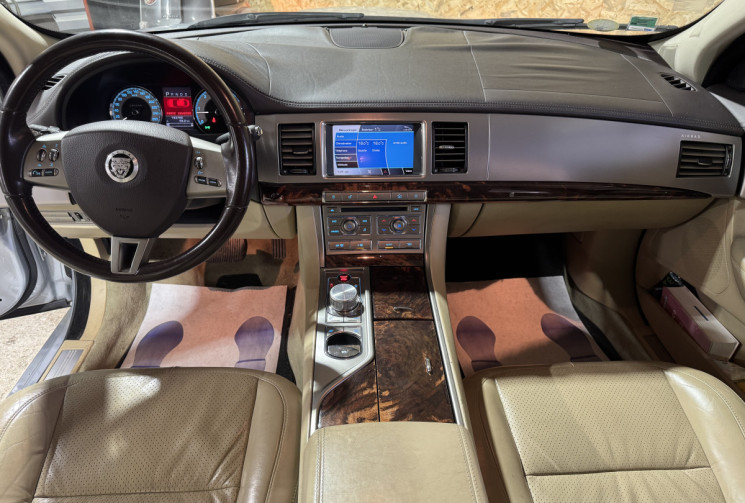 Jaguar XF 3.0 DS V6 24V 275 cv Boîte auto