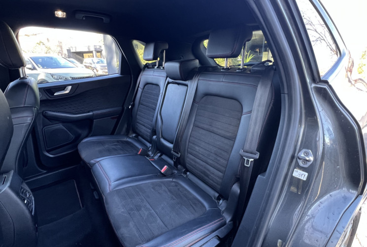 Ford Kuga  2.0 Ecoblue 150 mHEV ST-Line X / Bang & Olufsen / Caméra / Carplay / Keyless