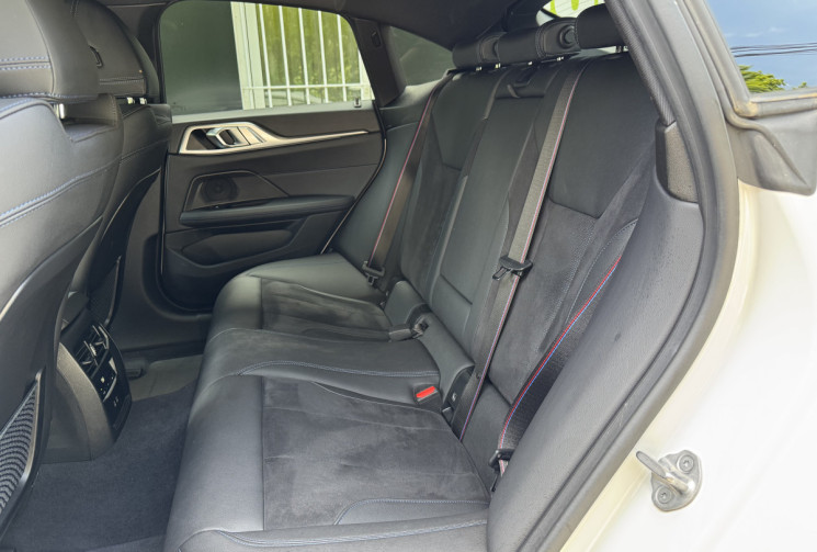 BMW i4 Gran Coupé m50 544 CV XDrive M SPORT PRO * ETAT NEUF * GARANTIE BMW 22/11/2026  