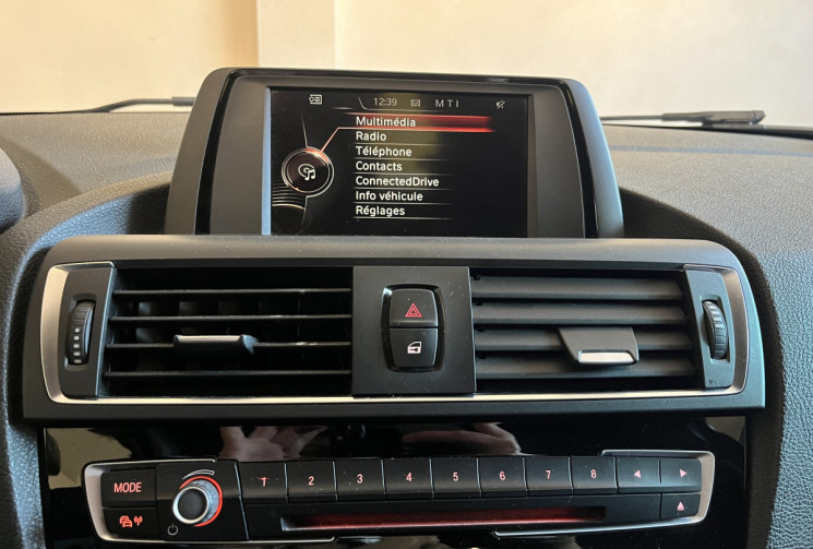 BMW Série 1 116dA Lounge 