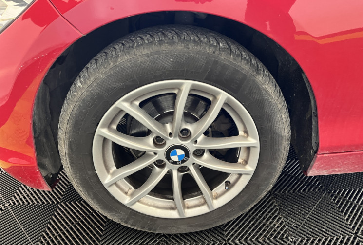 BMW Série 1 116dA Lounge 