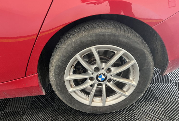 BMW Série 1 116dA Lounge 