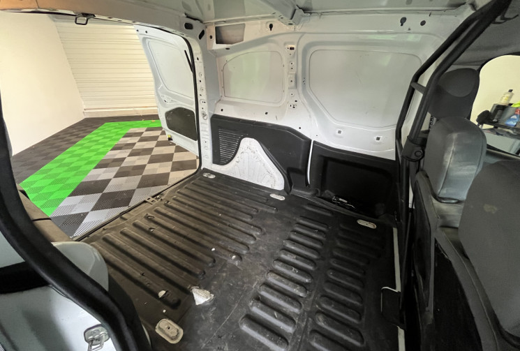 Citroën Berlingo HDI 90 ch Business 3 places (Distribution OK)