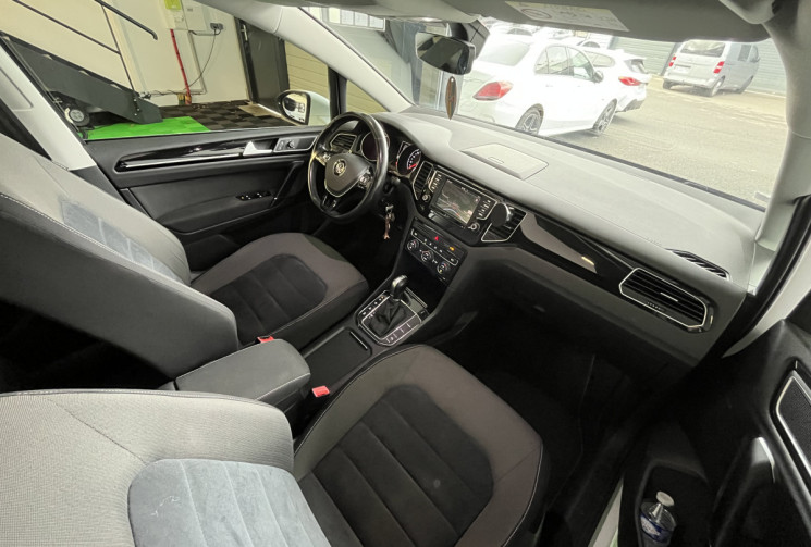Volkswagen Golf Sportsvan 1.4 TSI BlueMotion Carat (vidange de boîte OK)