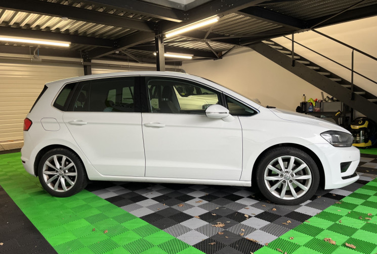 Volkswagen Golf Sportsvan 1.4 TSI BlueMotion Carat (vidange de boîte OK)