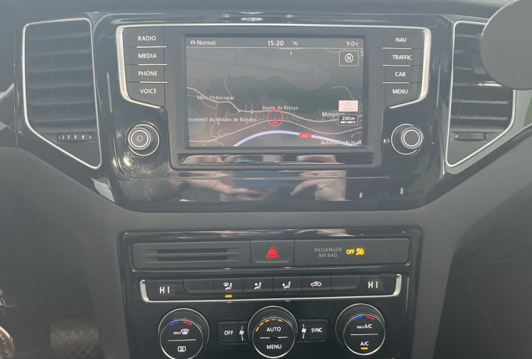 Volkswagen Golf Sportsvan 1.4 TSI BlueMotion Carat (vidange de boîte OK)