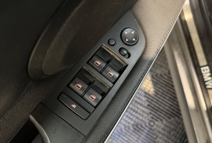 BMW Série 3 328i 3.0 N52 234 + CARPLAY / LIGNE INOX