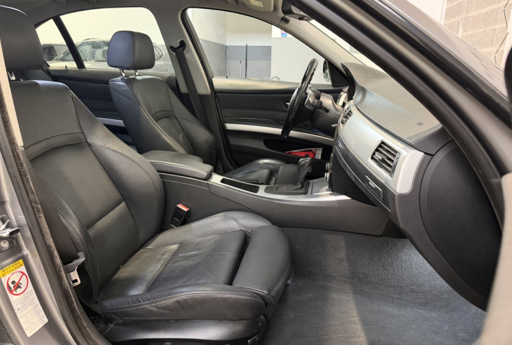 BMW Série 3 328i 3.0 N52 234 + CARPLAY / LIGNE INOX