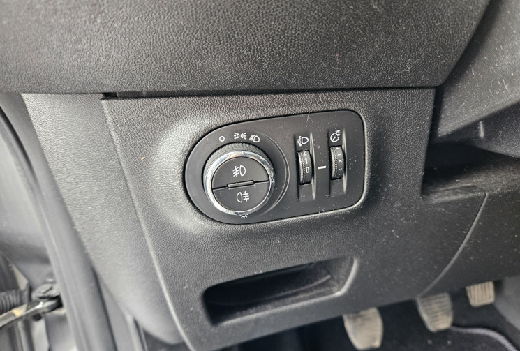 Opel Corsa V 1.4i 90 EDITION 5P