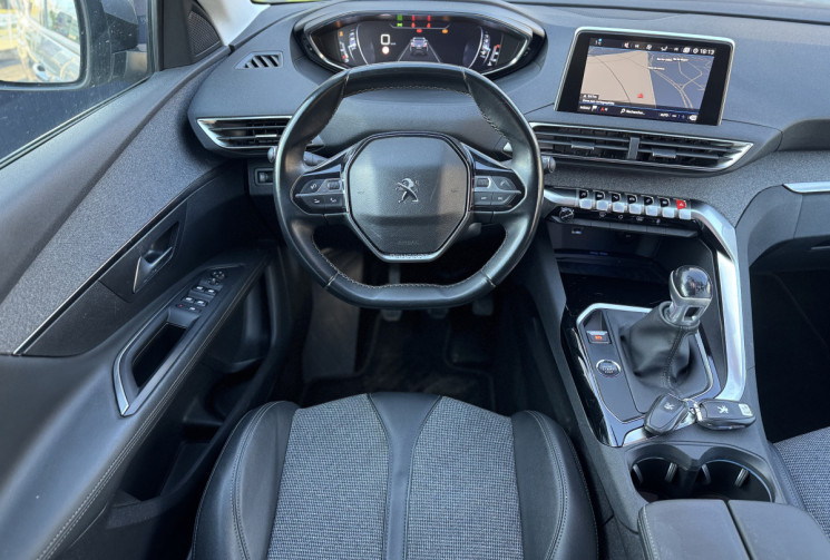 Peugeot 3008  130ch / Carplay / GPS / Kit distri. neuf