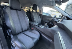 Peugeot 3008  130ch / Carplay / GPS / Kit distri. neuf
