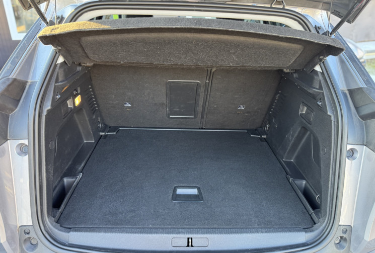 Peugeot 3008  130ch / Carplay / GPS / Kit distri. neuf