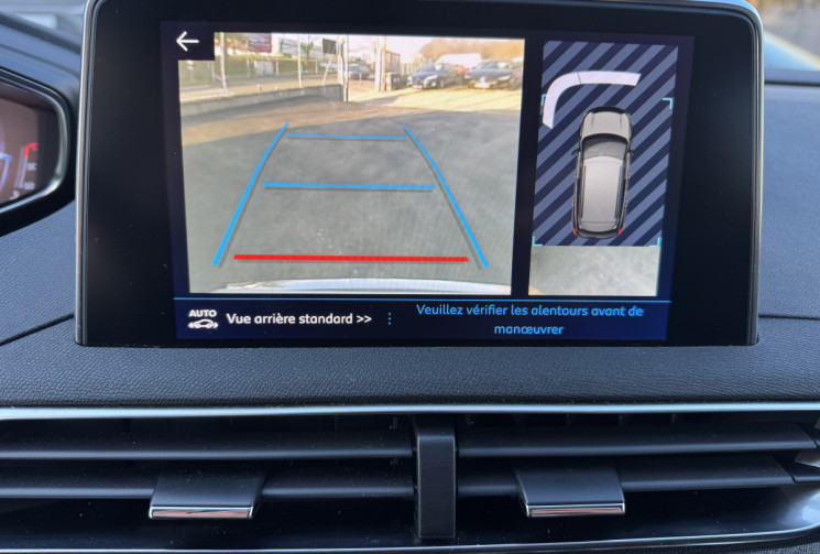 Peugeot 3008  130ch / Carplay / GPS / Kit distri. neuf