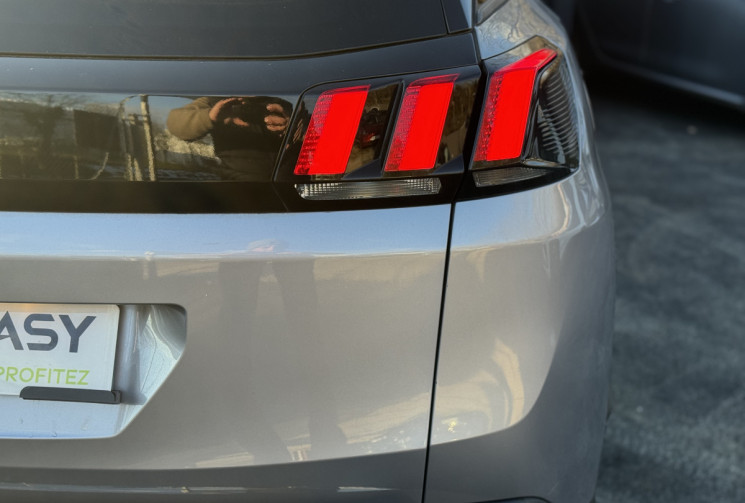 Peugeot 3008  130ch / Carplay / GPS / Kit distri. neuf