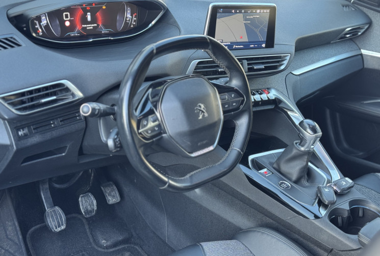 Peugeot 3008  130ch / Carplay / GPS / Kit distri. neuf
