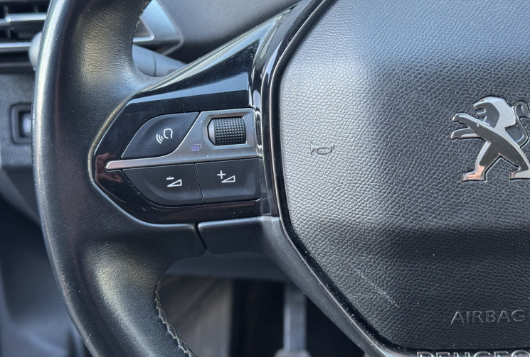 Peugeot 3008  130ch / Carplay / GPS / Kit distri. neuf