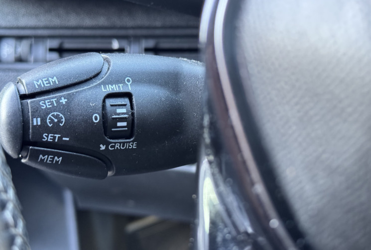 Peugeot 3008  130ch / Carplay / GPS / Kit distri. neuf