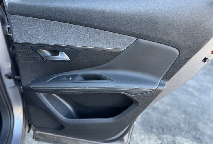 Peugeot 3008  130ch / Carplay / GPS / Kit distri. neuf