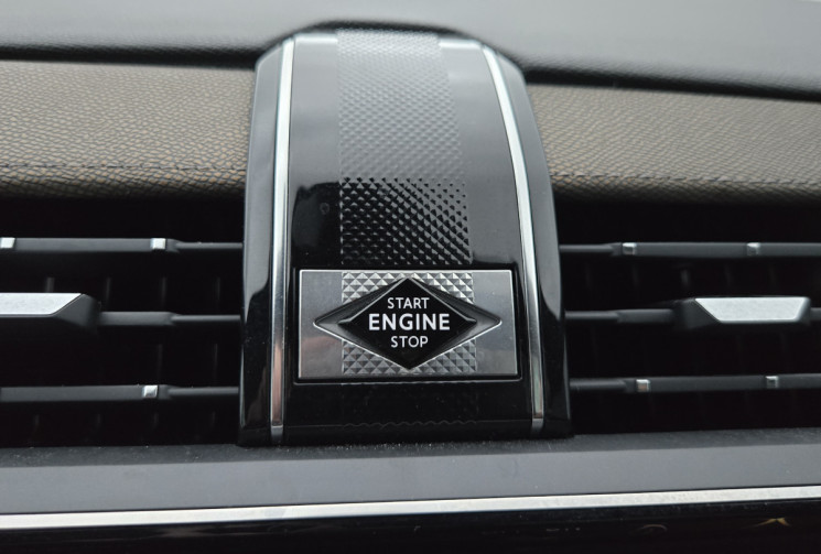 DS DS 7 Crossback 1.2 130 CH EAT8 * CARPLAY * CLIM AUTO * ENTRETIEN COMPLET*