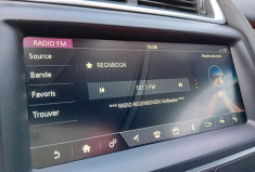 Jaguar E-Pace 180 CV SE AWD - TOIT OUVRANT - SIEGES CUIR - VIRTUAL COCKPIT