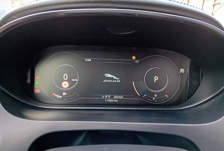 Jaguar E-Pace 180 CV SE AWD - TOIT OUVRANT - SIEGES CUIR - VIRTUAL COCKPIT