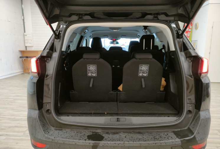 Peugeot 5008 1.5L BlueHDi 130ch SS EAT8 Active Business / RADAR AV + AR / CLIM AUTO / GPS 