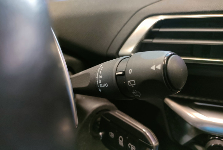 Peugeot 5008 1.5L BlueHDi 130ch SS EAT8 Active Business / RADAR AV + AR / CLIM AUTO / GPS 