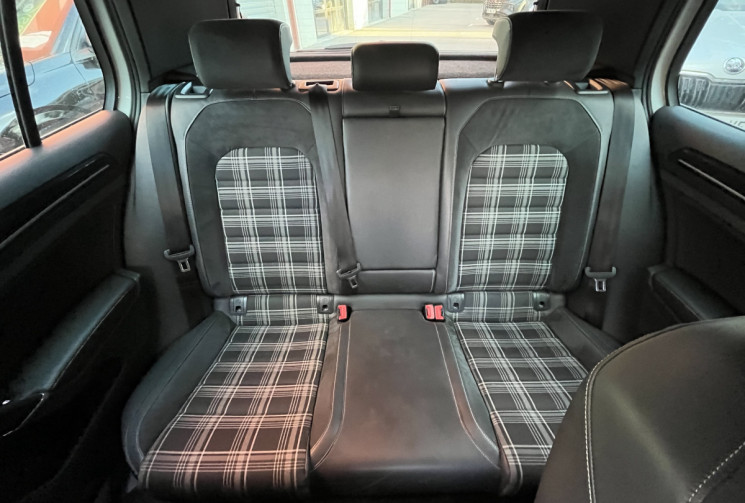 Volkswagen Golf 7 GTD 2.0 TDI 184 / SUIVI D'ENTRETIEN / DYNAUDIO / CAMERA / SIEGES CHAUFFANTS