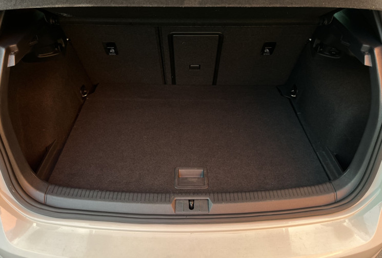 Volkswagen Golf 7 GTD 2.0 TDI 184 / SUIVI D'ENTRETIEN / DYNAUDIO / CAMERA / SIEGES CHAUFFANTS