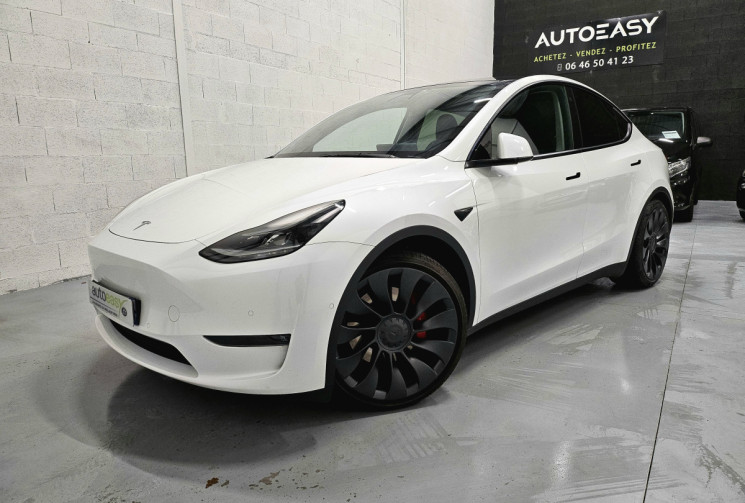 Tesla Model Y performance 534 cv / EAP / attelage d origine / radars av & ar