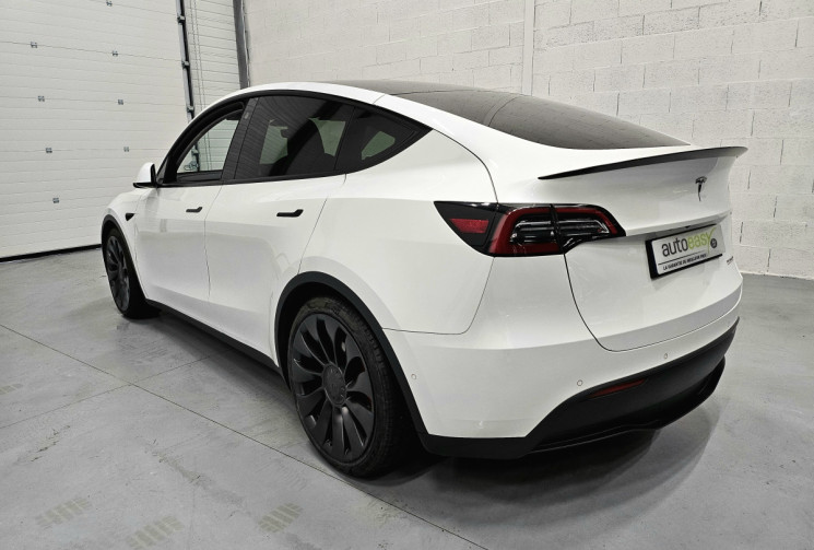 Tesla Model Y performance 534 cv / EAP / attelage d origine / radars av & ar